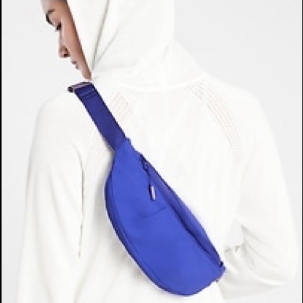 Athleta Kinetic Crossbody/Waist Belt Bag Nylon Fanny Pack NWT In Merlin Blue